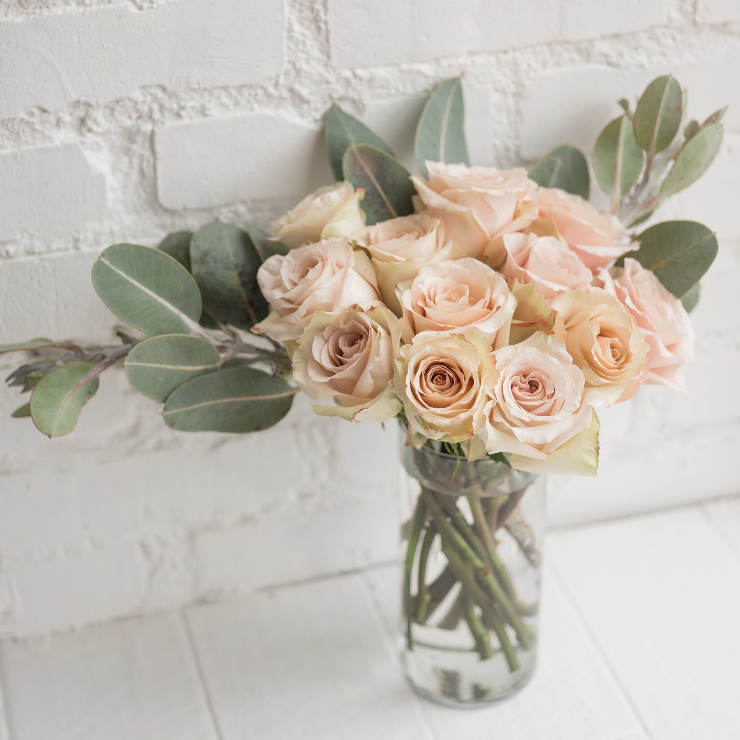 Rose Quartz Dozen Roses Hand Wrap